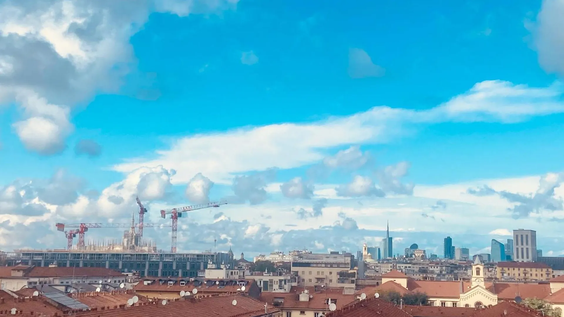 밀라노 Charming Attico Vista Duomo 아파트