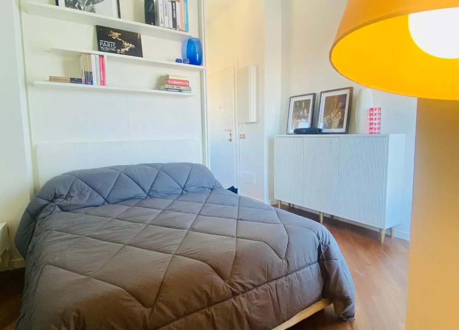 밀라노 Charming Attico Vista Duomo 아파트